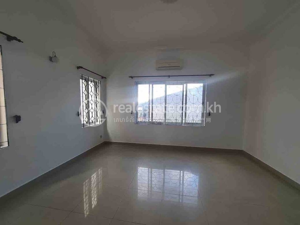 Chamkarmon House and lot For Rent in Chamkarmon