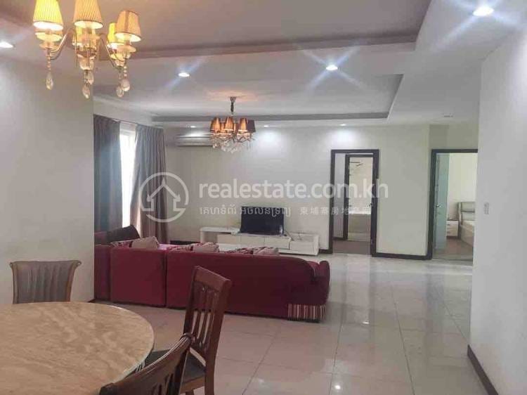 Flat For Rent in Tonle Bassac, Chamkarmon, Phnom Penh