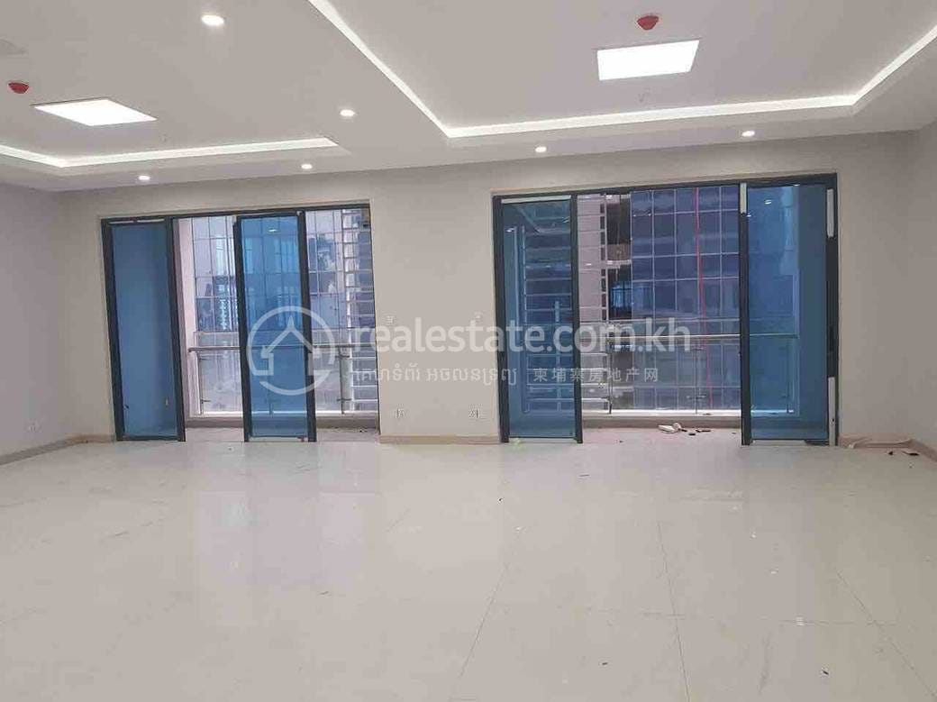 Offices For Rent in 7 Makara $900