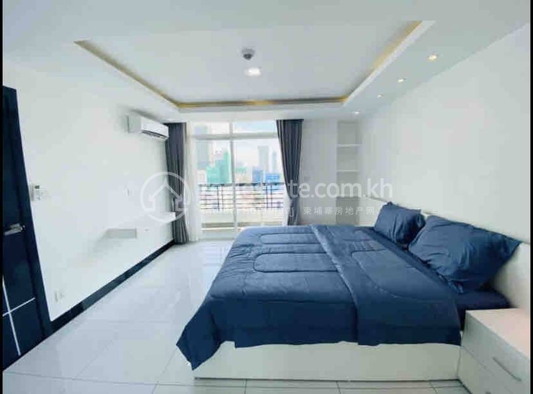 55 sqm Living Size Apartment For Rent in Boeng Keng Kang