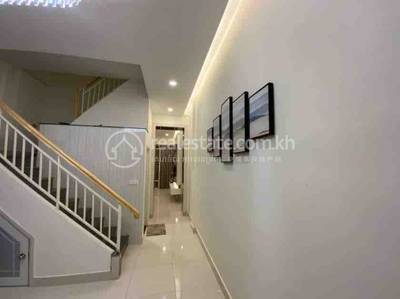 Nirouth, Chbar Ampov, Phnom Penh