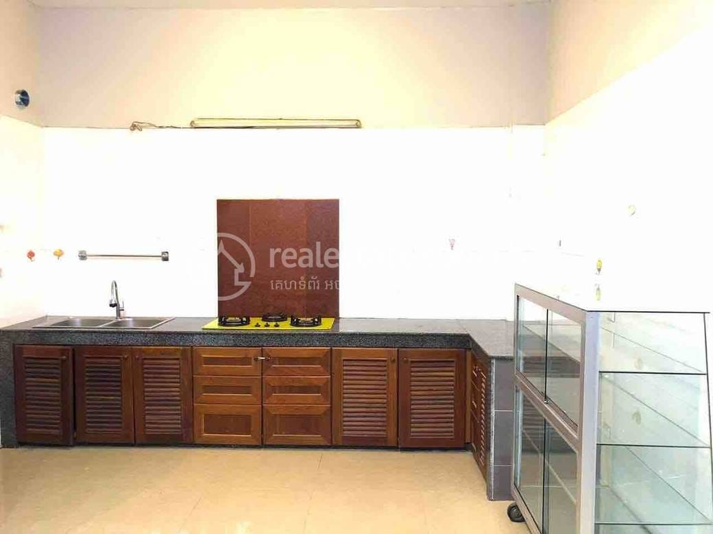 Nirouth Serviced Apartment For Rent in Nirouth