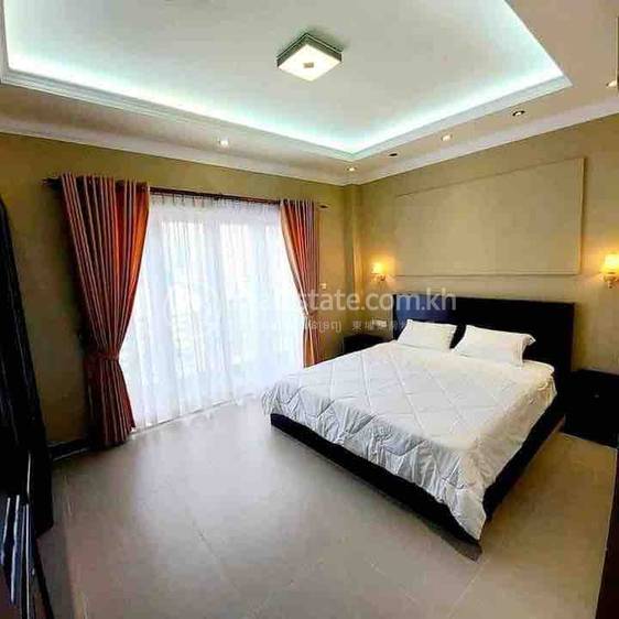 Apartment For Rent with 1 Parking Space