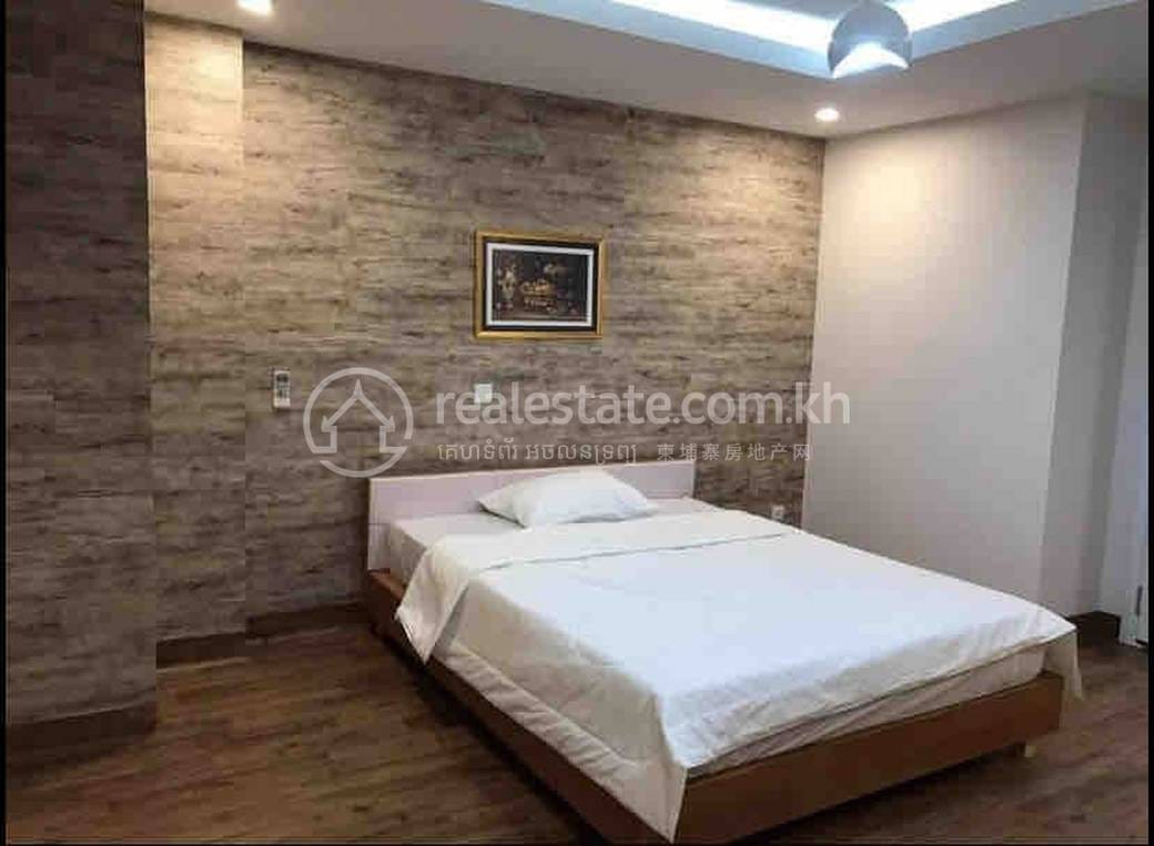 Apartment For Rent in Wat Phnom, Daun Penh, Phnom Penh