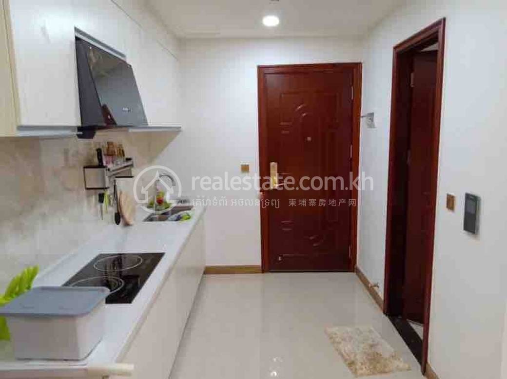 Condo For Rent in 7 Makara $750