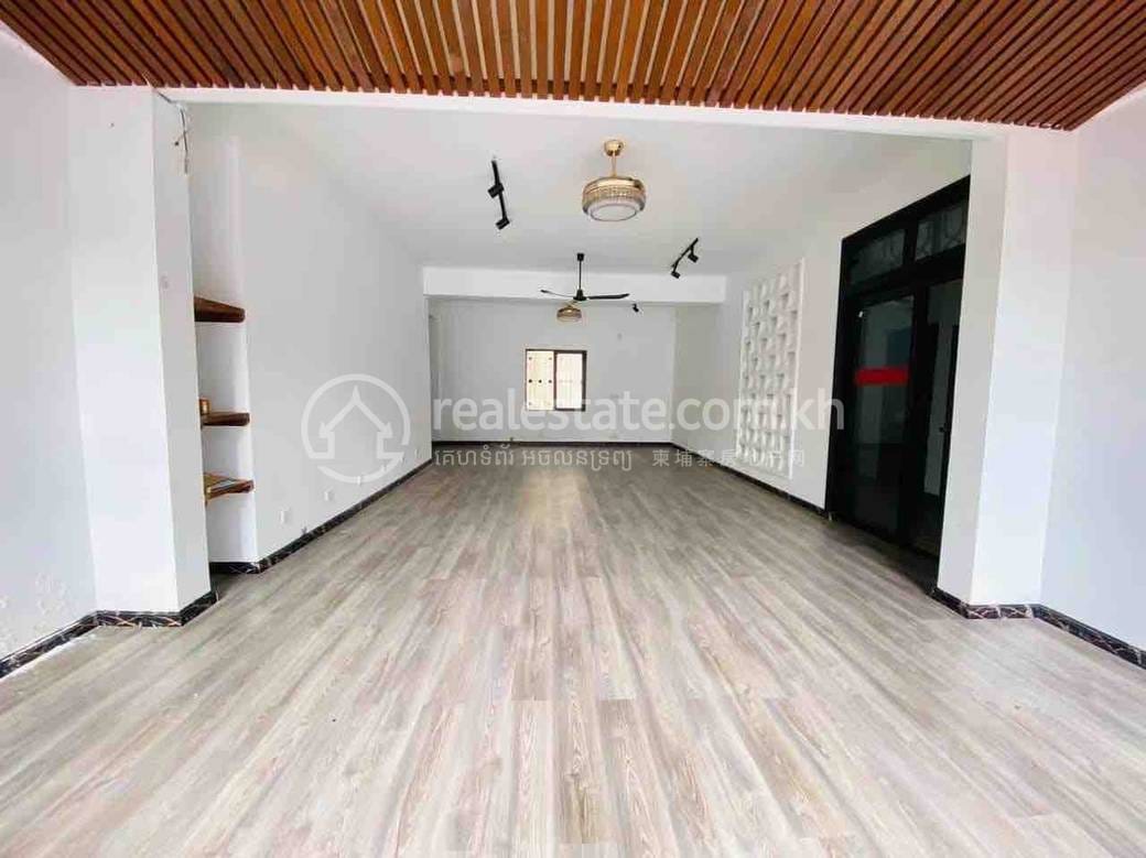Vila K pronájmu in BKK 1, Boeng Keng Kang, Phnom Penh