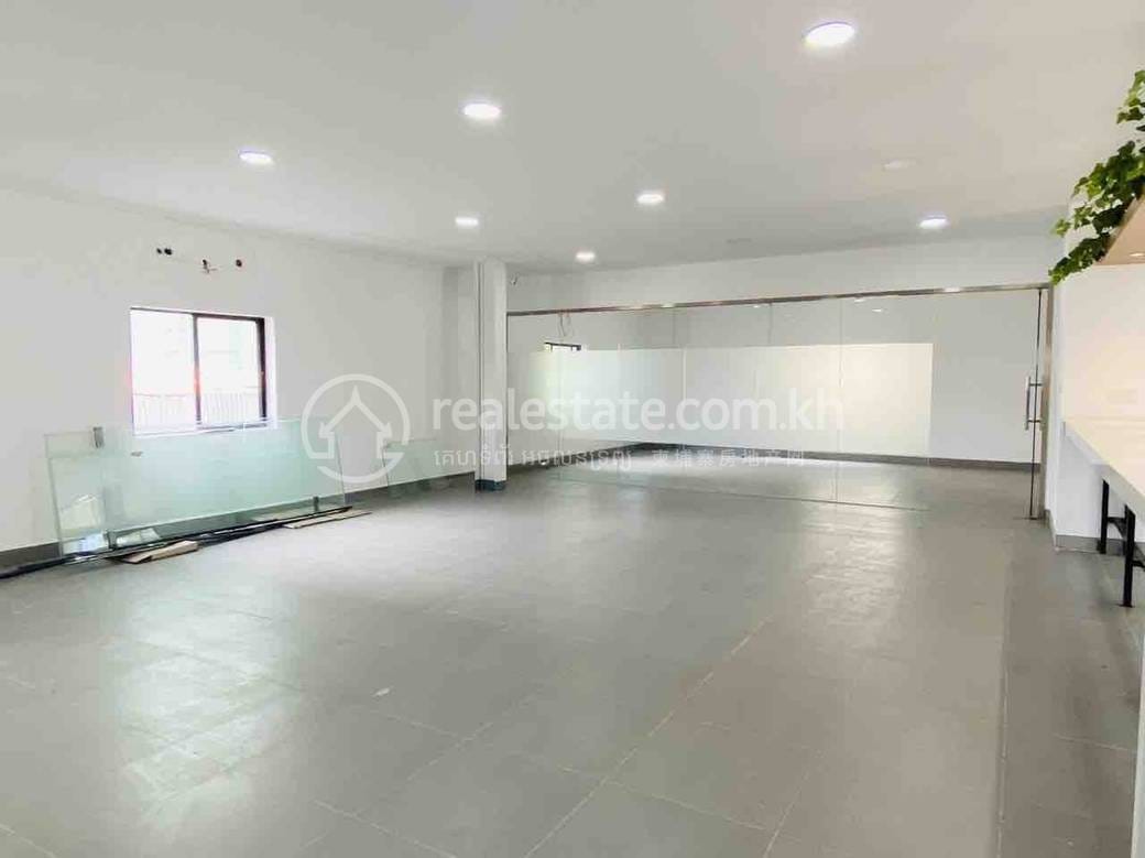 Kanceláře K pronájmu in BKK 1, Boeng Keng Kang, Phnom Penh