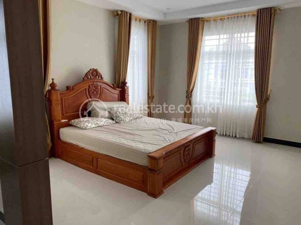 Vila K pronájmu in Phnom Penh Thmey, Sen Sok, Phnom Penh