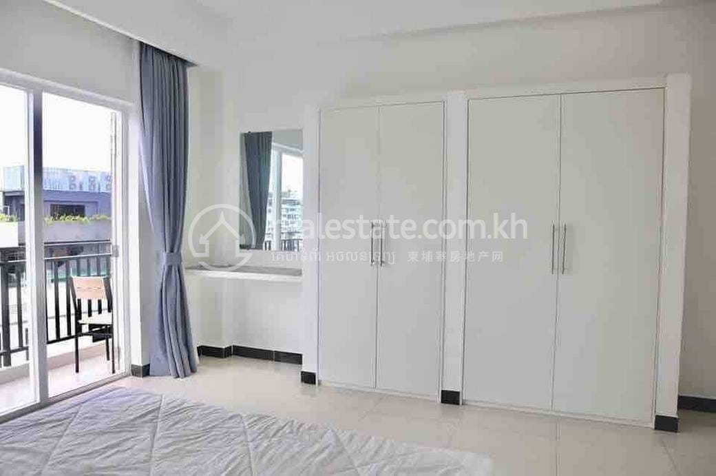 Apartment For Rent in Tonle Bassac, Chamkarmon, Phnom Penh