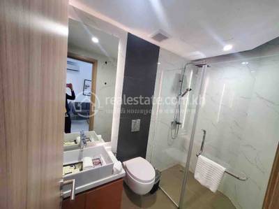 Apartment For Rent in Tonle Bassac, Chamkarmon, Phnom Penh