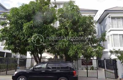 residential Twin Villa for rent ใน Phnom Penh Thmey รหัส 211739