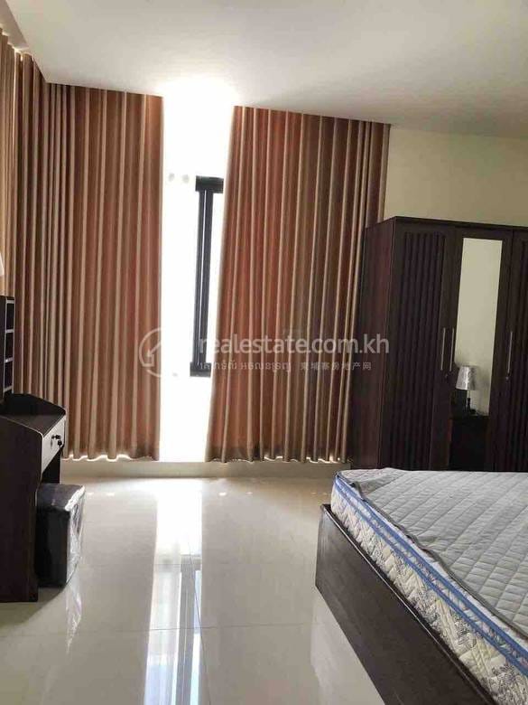 Chbar AmpovHouse and lot出租，价格$800