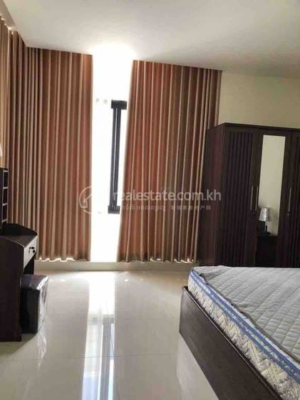 Chbar AmpovHouse and lot出租，价格$800