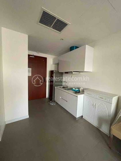 60 sqm Living Size Apartment For Rent in Chamkarmon