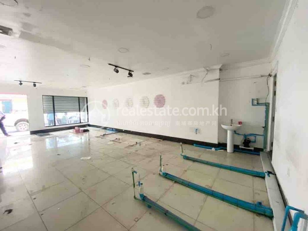 Shophouse K pronájmu in Boeng Keng Kang $2,000