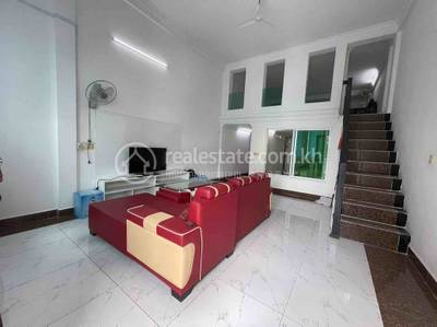 Apartment For Rent with 1 Parking Space