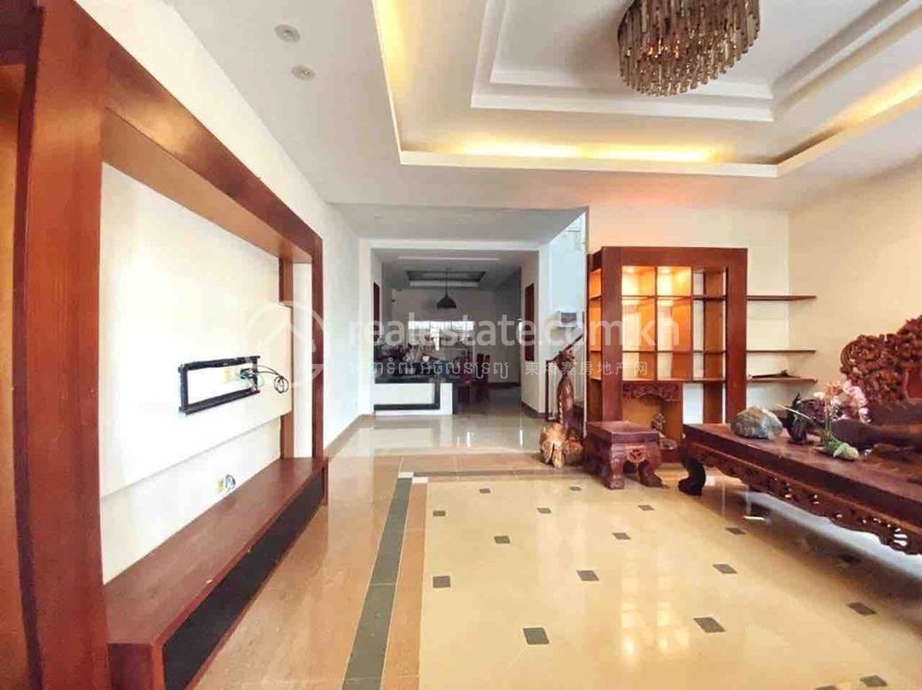 Twin Villa For Sale & Rent with 2 Parking Space