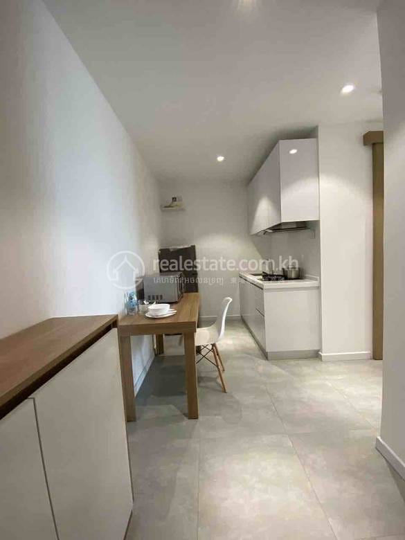 Apartment For Rent in Tonle Bassac, Chamkarmon, Phnom Penh
