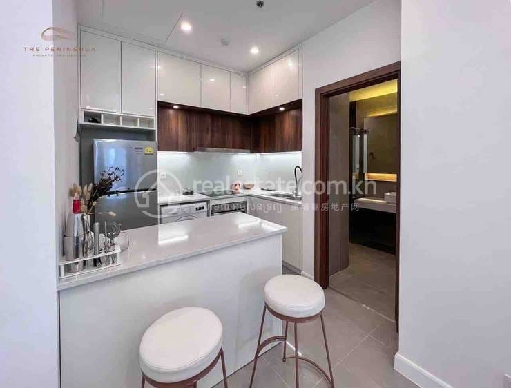 Condo For Rent with 1 Parking Space