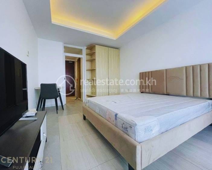 Condo For Rent in Tonle Bassac, Chamkarmon, Phnom Penh