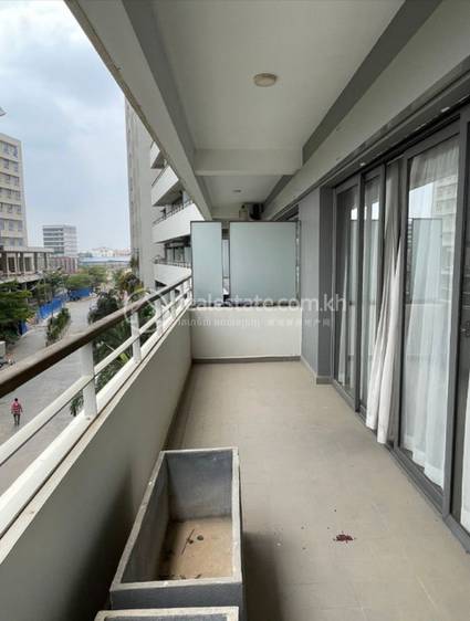 คอนโด สำหรับขาย ใน Por Sen Chey $150,000