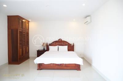   , Ou Ruessei 1, 7 Makara, Phnom Penh