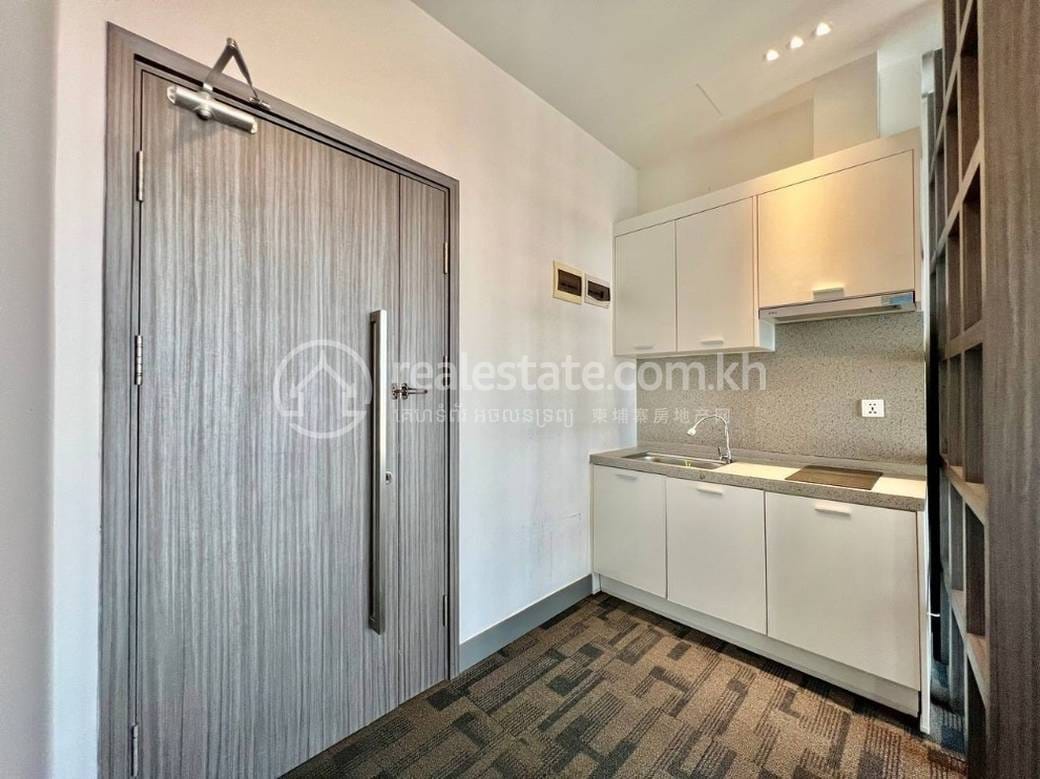 The Bridge | Tonle Bassac Condo Na prodej in Tonle Bassac