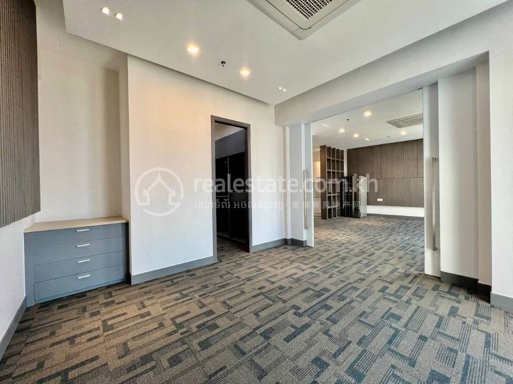 The Bridge | Condo Na prodej in Tonle Bassac, Chamkarmon, Phnom Penh