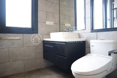 Condo For Rent in BKK 1, Boeng Keng Kang, Phnom Penh