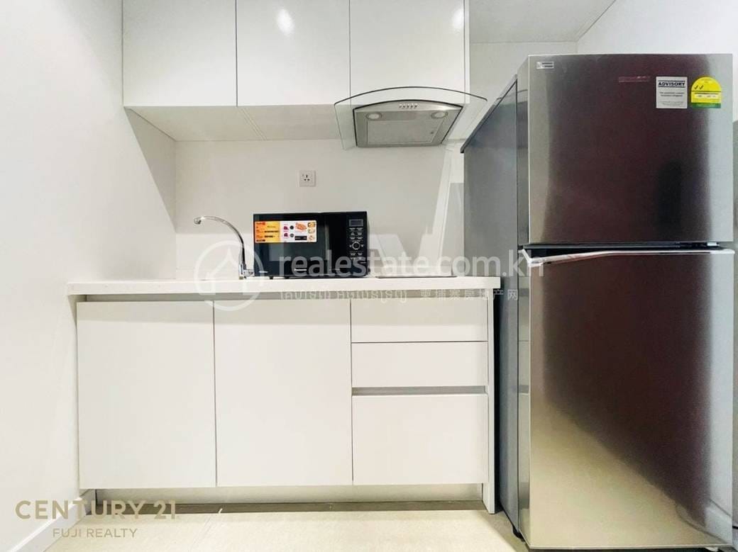 Chamkarmon Condo For Rent in Chamkarmon