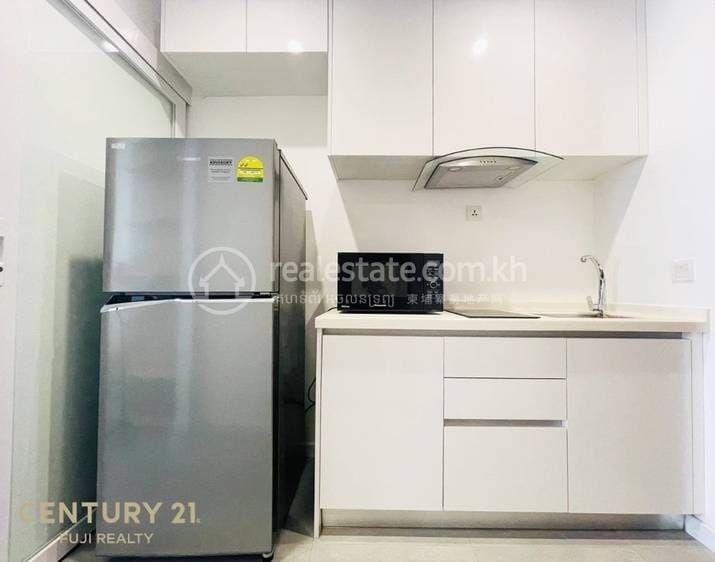 Chamkarmon Condo For Rent in Chamkarmon