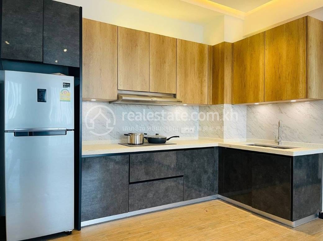 Condo For Rent in Preah Norodom, Tonle Bassac, Chamkarmon, Phnom Penh