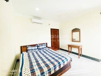 Apartment For Rent in Chamkarmon $400