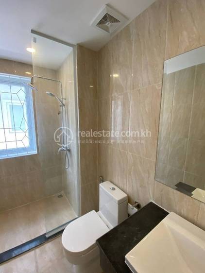 110 sqm Land Size Link House For Sale