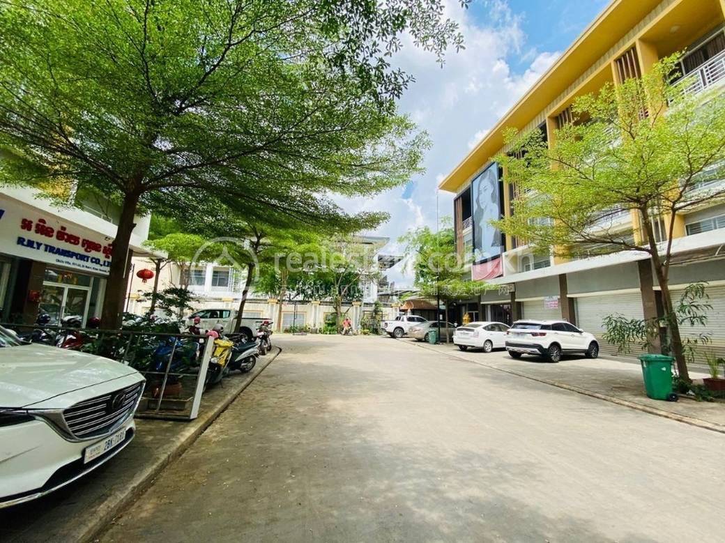 Shophouse For Sale in Nakri, Ou Baek K'am, Sen Sok, Phnom Penh