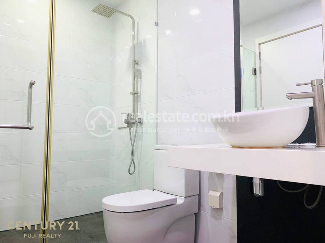 Condo For Rent in Chamkarmon POA