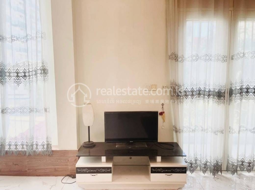 House and lot สำหรับเช่า ใน Boeng Keng Kang $550