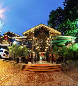 BKK 1 Shophouse For Rent in BKK 1