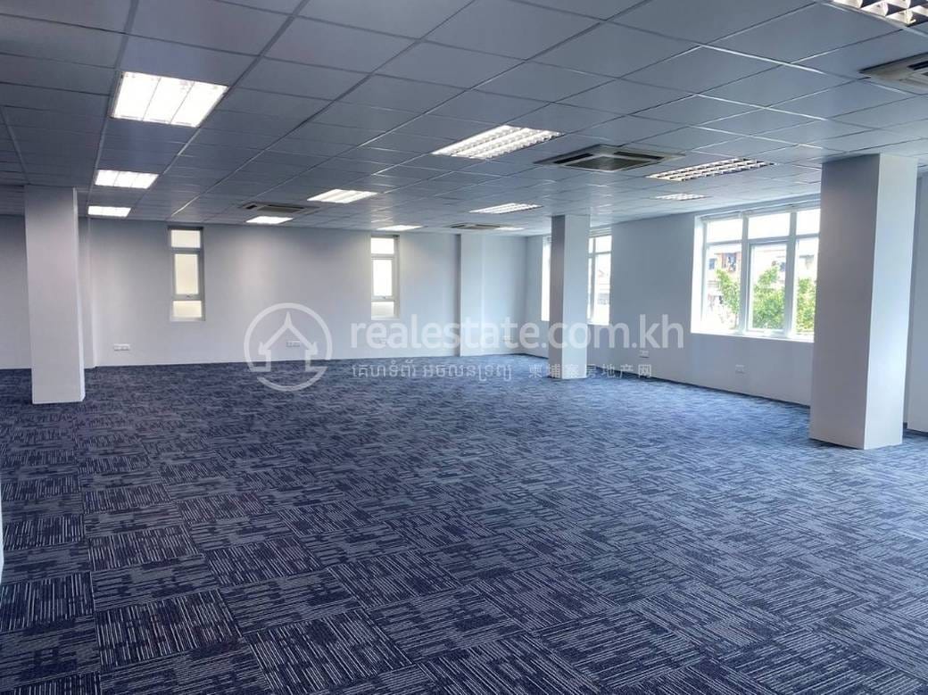 7 Makara Bureaux À louer à 7 Makara