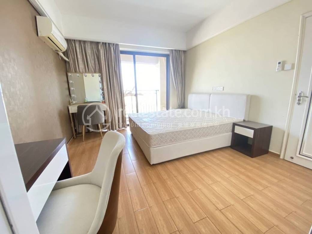 Tonle Bassac Condo For Rent in Tonle Bassac