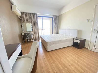 Tonle Bassac Condo For Rent in Tonle Bassac