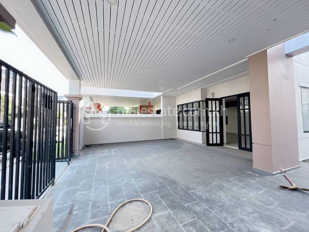 Meanchey วิลล่า สำหรับขาย ใน Chak Angrae Kraom Meanchey $598,000