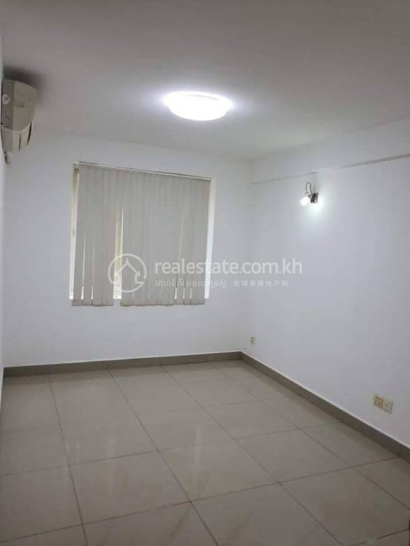 ផ្ទះលក់ដូរ តម្លៃ $2,000