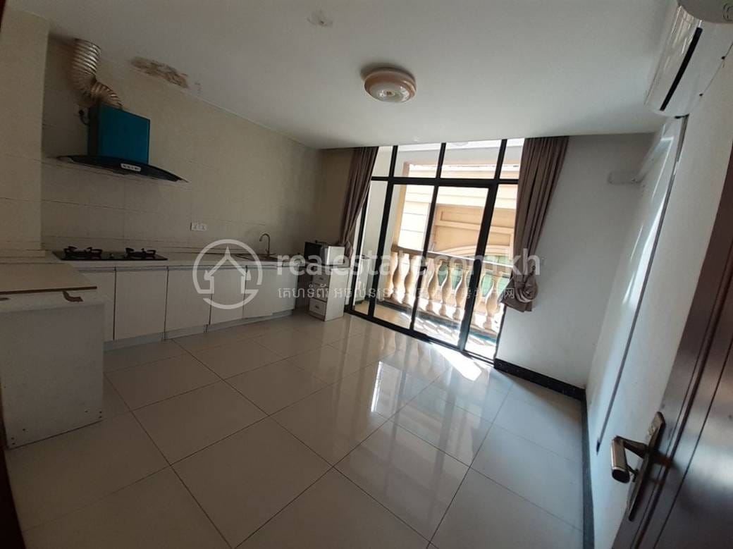 ផ្ទះលក់ដូរ តម្លៃ $2,500
