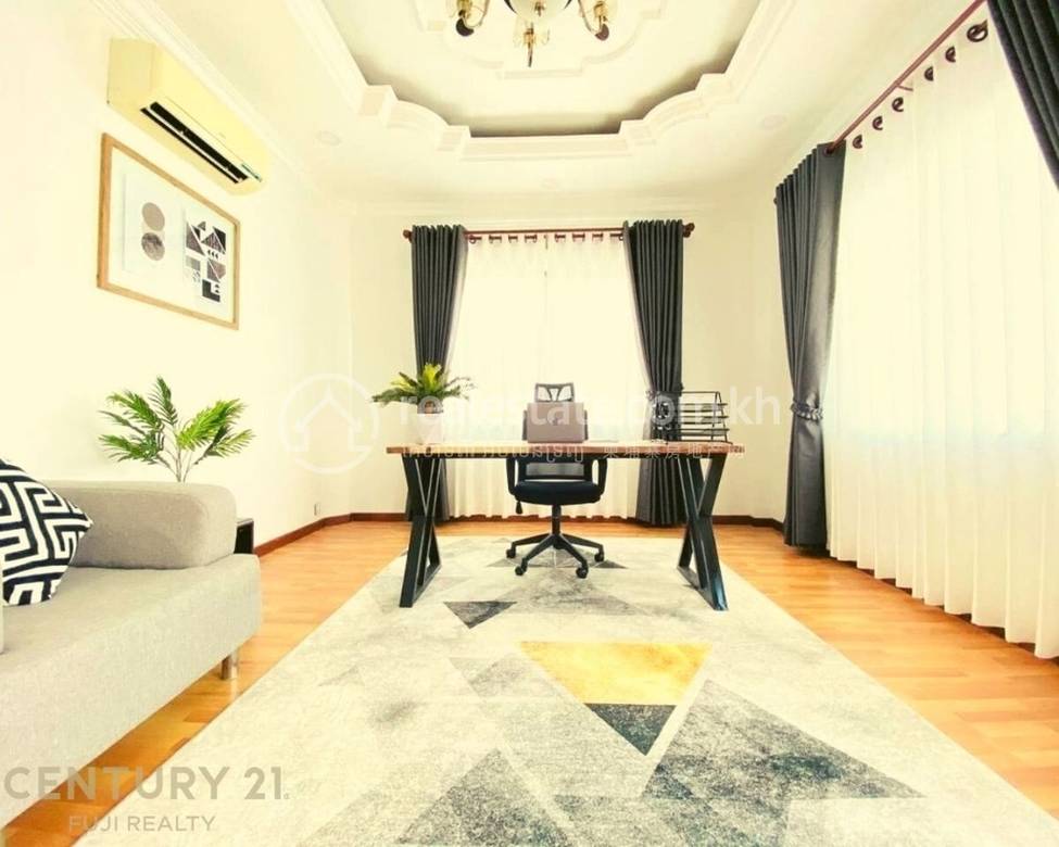 Apartment For Rent with 1 Parking Space