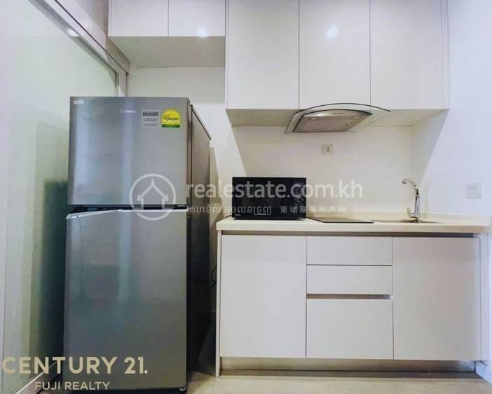 Condo For Rent in Chamkarmon $550
