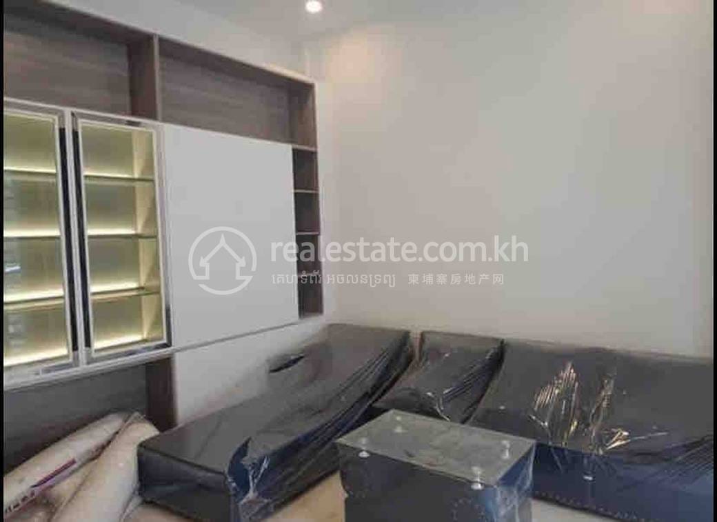 Chbar Ampov店屋出租，价格$450