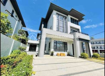 residential Villa for rent in Tuek Thla ID 214293