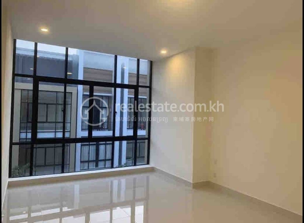Chbar Ampov店屋出租，价格$500