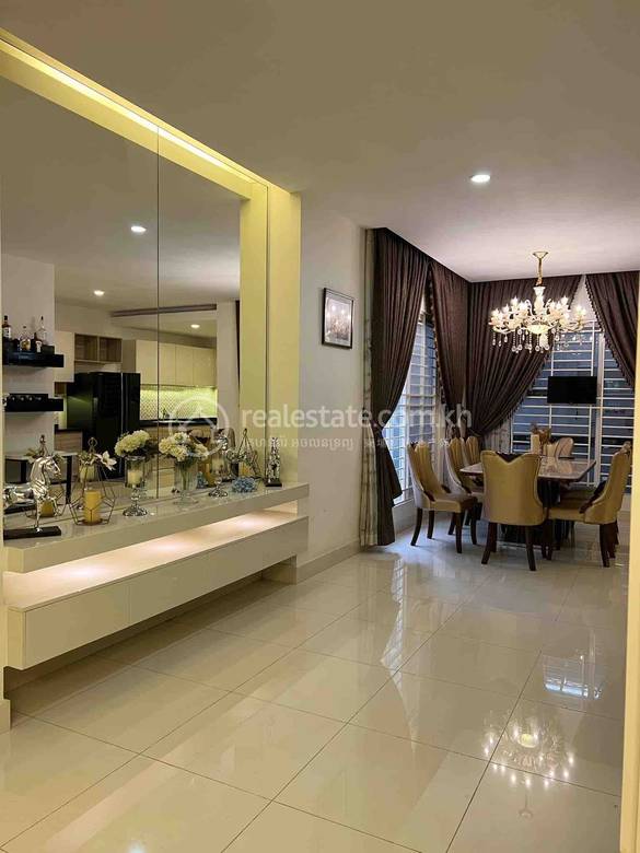 Nirouth구역, 철교두구, 프놈펜에 있는 쌍둥이 별장 For Sale & Rent